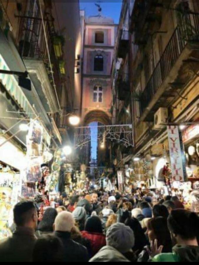 נאפולי Home In Love: Vicoletto Dei Presepi מראה חיצוני תמונה