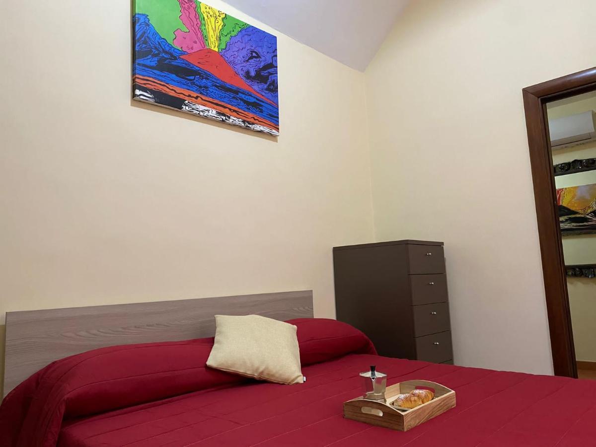 נאפולי Home In Love: Vicoletto Dei Presepi מראה חיצוני תמונה