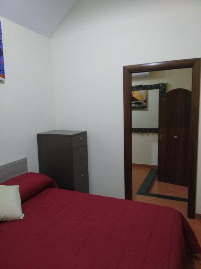 נאפולי Home In Love: Vicoletto Dei Presepi מראה חיצוני תמונה